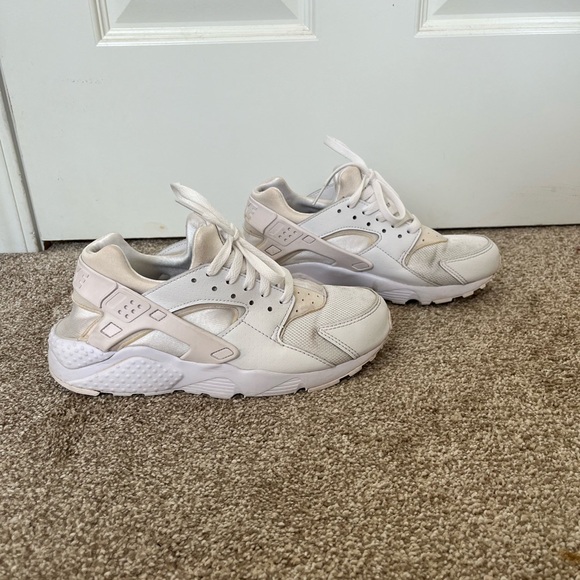 Nike Huarache - Picture 2 of 5